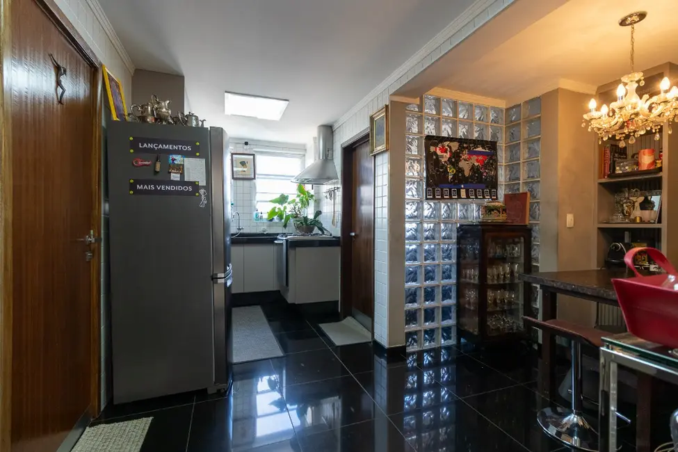 Foto 8 de Apartamento com 3 quartos à venda, 142m2 em Cerqueira César, São Paulo - SP