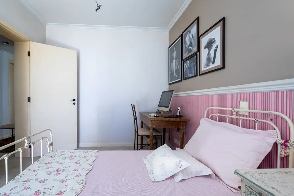 Foto 9 de Apartamento com 4 quartos à venda, 238m2 em Real Parque, São Paulo - SP