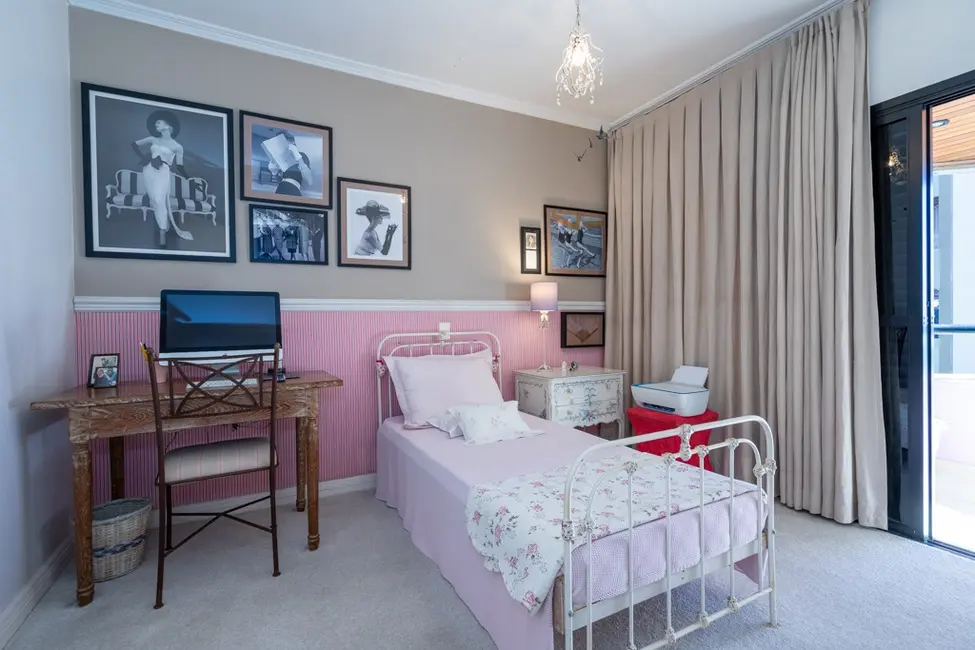 Foto 6 de Apartamento com 4 quartos à venda, 238m2 em Real Parque, São Paulo - SP