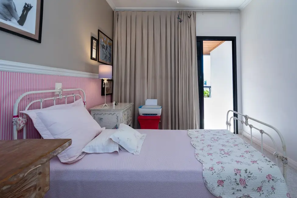 Foto 8 de Apartamento com 4 quartos à venda, 238m2 em Real Parque, São Paulo - SP