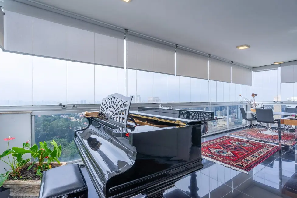 Foto 1 de Cobertura com 4 quartos à venda, 756m2 em Real Parque, São Paulo - SP