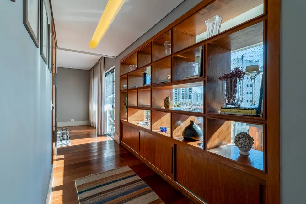 Apartamento com 4 quartos à venda, 261m2 em Vila Morumbi, São Paulo - SP - imagem 6 Foto 6 de Apartamento com 4 quartos à venda, 261m2 em Vila Morumbi, São Paulo - SP
