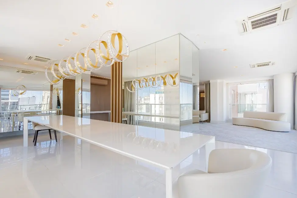 Foto 5 de Apartamento com 3 quartos à venda, 260m2 em Santa Cecília, São Paulo - SP