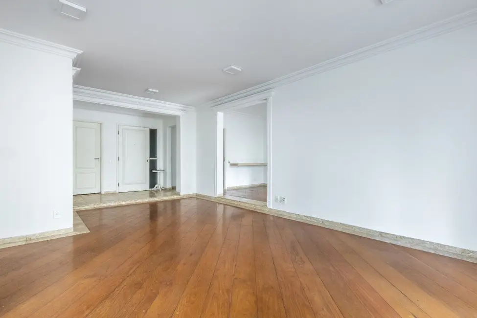 Apartamento com 3 quartos à venda, 200m2 em Santa Cecília, São Paulo - SP - imagem 9 Foto 9 de Apartamento com 3 quartos à venda, 200m2 em Santa Cecília, São Paulo - SP