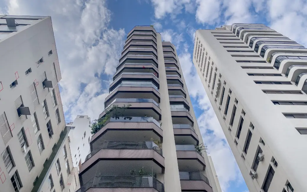 Foto 2 de Apartamento com 3 quartos à venda, 200m2 em Santa Cecília, São Paulo - SP