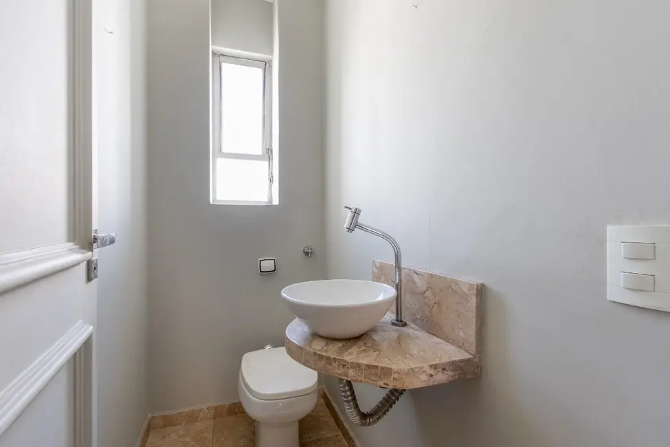 Foto 9 de Casa com 3 quartos à venda, 252m2 em Santa Cecília, São Paulo - SP