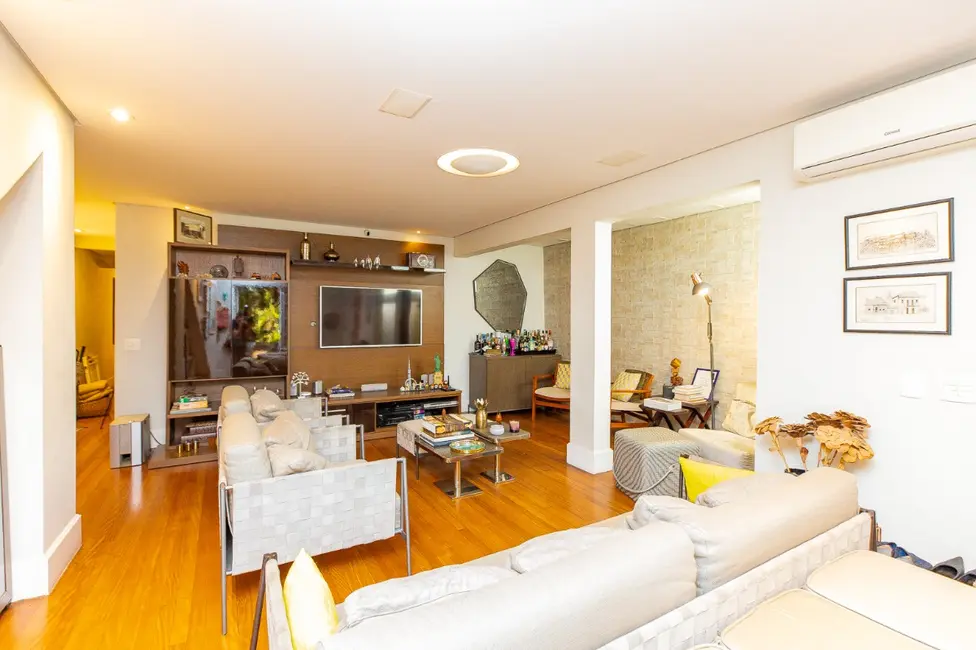 Casa de Condomínio com 3 quartos à venda, 220m2 em Vila Tramontano, São Paulo - SP - imagem 6 Foto 6 de Casa de Condomínio com 3 quartos à venda, 220m2 em Vila Tramontano, São Paulo - SP