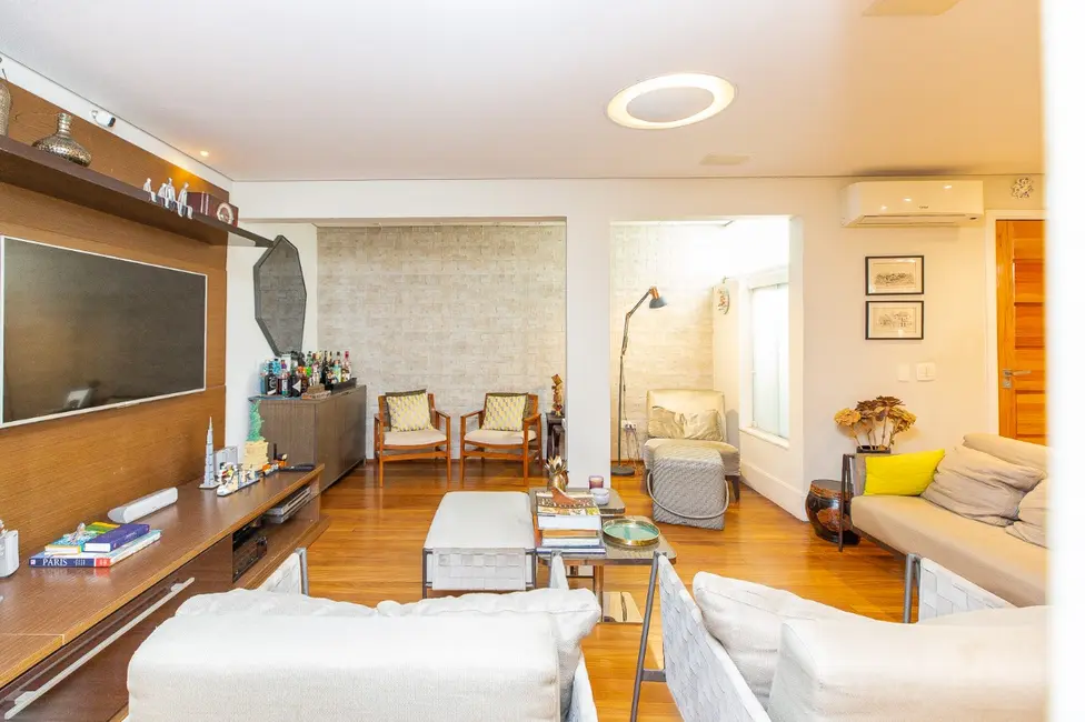 Casa de Condomínio com 3 quartos à venda, 220m2 em Vila Tramontano, São Paulo - SP - imagem 5 Foto 5 de Casa de Condomínio com 3 quartos à venda, 220m2 em Vila Tramontano, São Paulo - SP