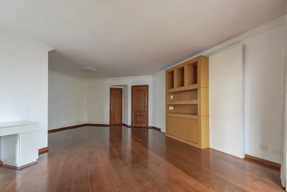 Apartamento com 3 quartos à venda, 178m2 em Campo Belo, São Paulo - SP - imagem 4 Foto 4 de Apartamento com 3 quartos à venda, 178m2 em Campo Belo, São Paulo - SP