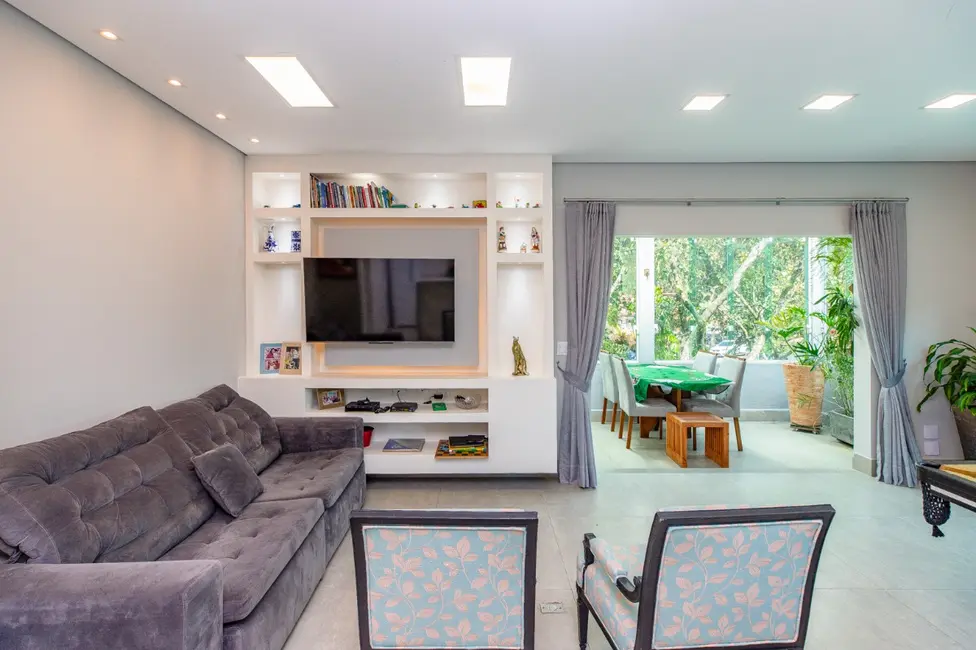 Foto 2 de Casa com 3 quartos à venda, 180m2 em São Paulo - SP