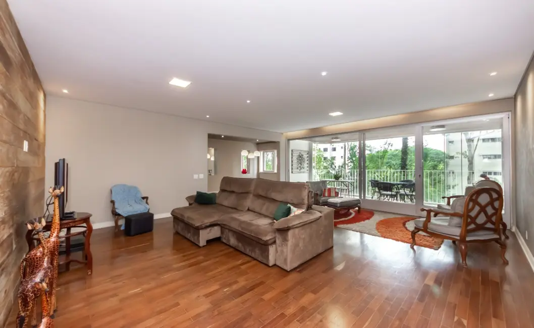 Foto 3 de Apartamento com 4 quartos à venda, 208m2 em Vila Suzana, São Paulo - SP