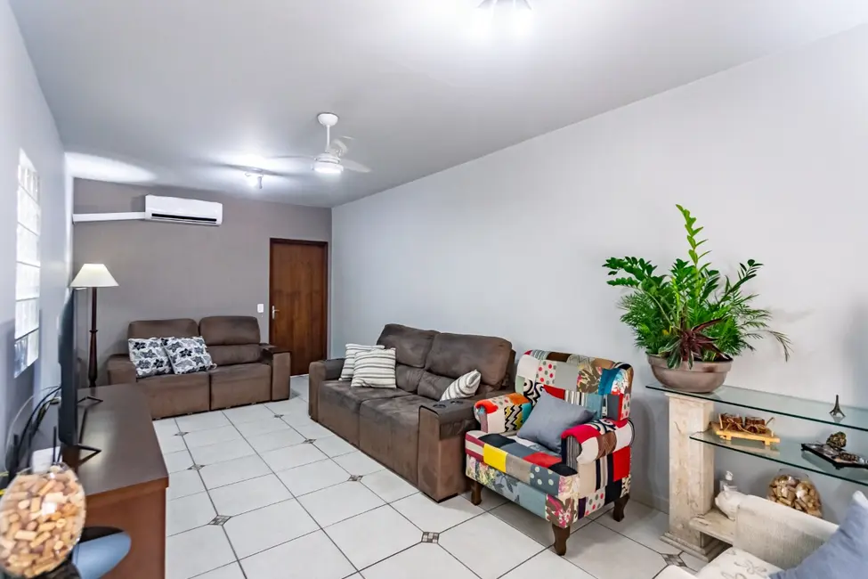 Casa com 4 quartos à venda, 202m2 em Vila Mascote, São Paulo - SP - imagem 1 Foto 1 de Casa com 4 quartos à venda, 202m2 em Vila Mascote, São Paulo - SP