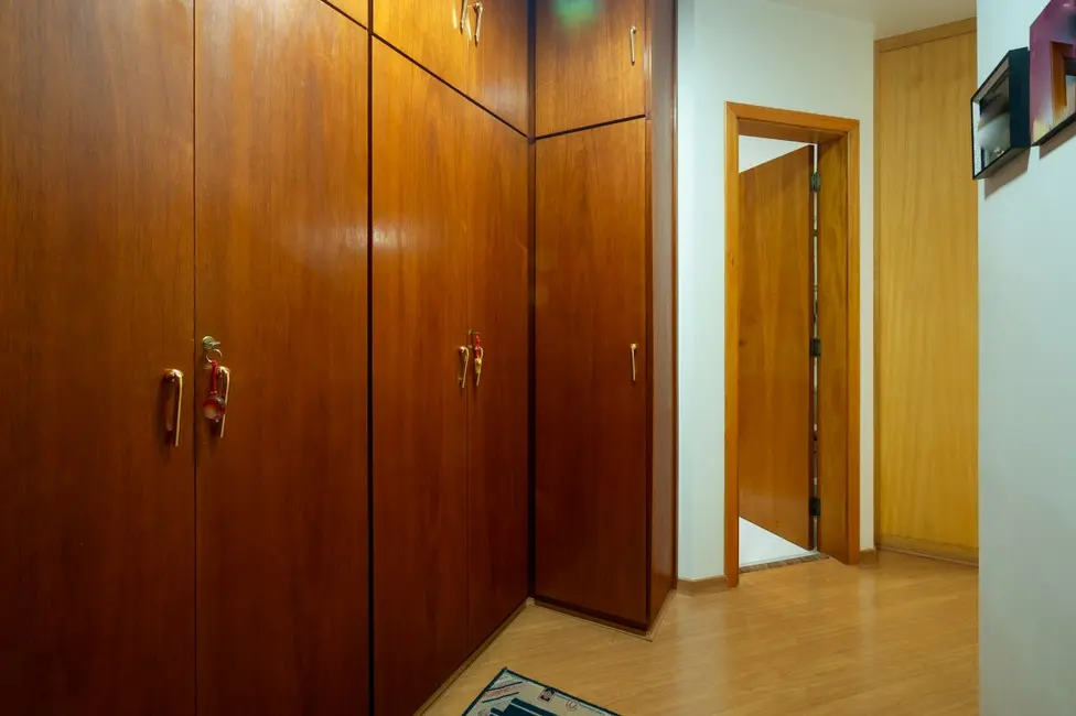 Apartamento com 4 quartos à venda, 184m2 em Perdizes, São Paulo - SP - imagem 7 Foto 7 de Apartamento com 4 quartos à venda, 184m2 em Perdizes, São Paulo - SP