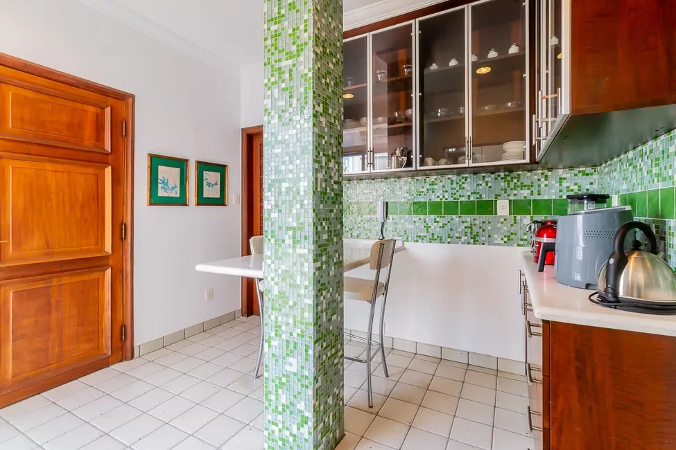 Apartamento com 3 quartos à venda, 243m2 em Santa Cecília, São Paulo - SP - imagem 2 Foto 2 de Apartamento com 3 quartos à venda, 243m2 em Santa Cecília, São Paulo - SP