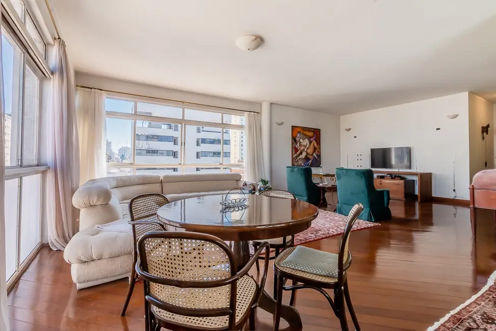 Apartamento com 3 quartos à venda, 243m2 em Santa Cecília, São Paulo - SP - imagem 3 Foto 3 de Apartamento com 3 quartos à venda, 243m2 em Santa Cecília, São Paulo - SP
