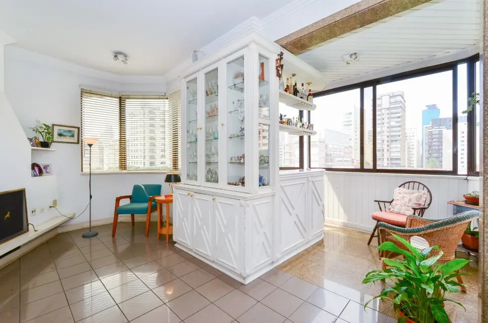 Foto 1 de Apartamento com 4 quartos à venda, 212m2 em Moema, São Paulo - SP