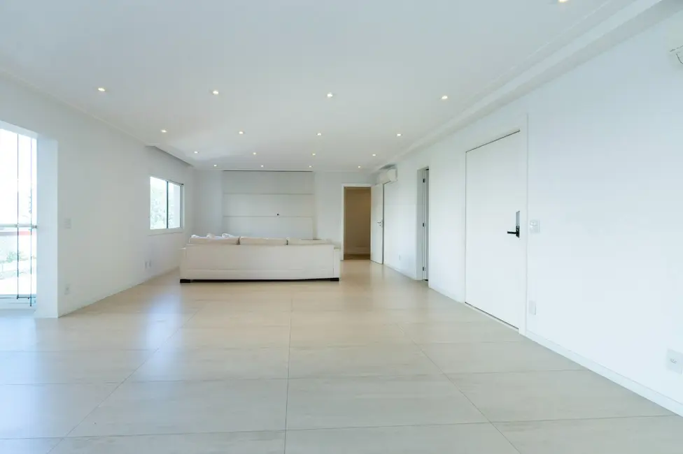 Apartamento com 3 quartos à venda, 235m2 em Vila Nova Conceição, São Paulo - SP - imagem 8 Foto 8 de Apartamento com 3 quartos à venda, 235m2 em Vila Nova Conceição, São Paulo - SP