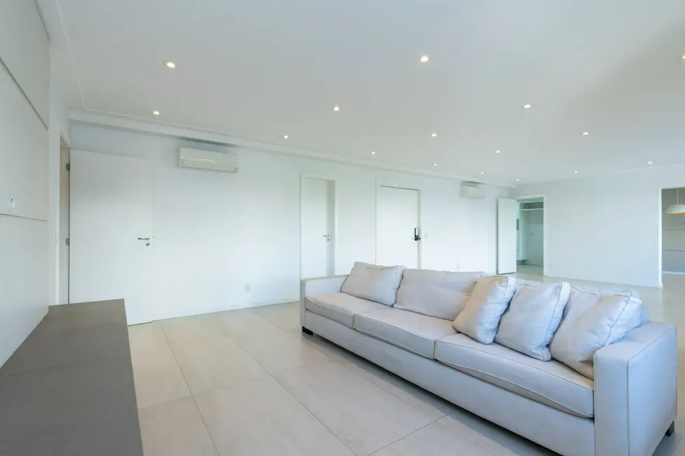 Apartamento com 3 quartos à venda, 235m2 em Vila Nova Conceição, São Paulo - SP - imagem 9 Foto 9 de Apartamento com 3 quartos à venda, 235m2 em Vila Nova Conceição, São Paulo - SP