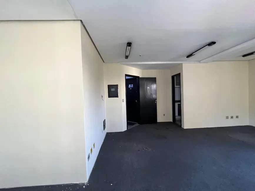Sala Comercial à venda, 24m2 em Vila Mariana, São Paulo - SP - imagem 3 Foto 3 de Sala Comercial à venda, 24m2 em Vila Mariana, São Paulo - SP