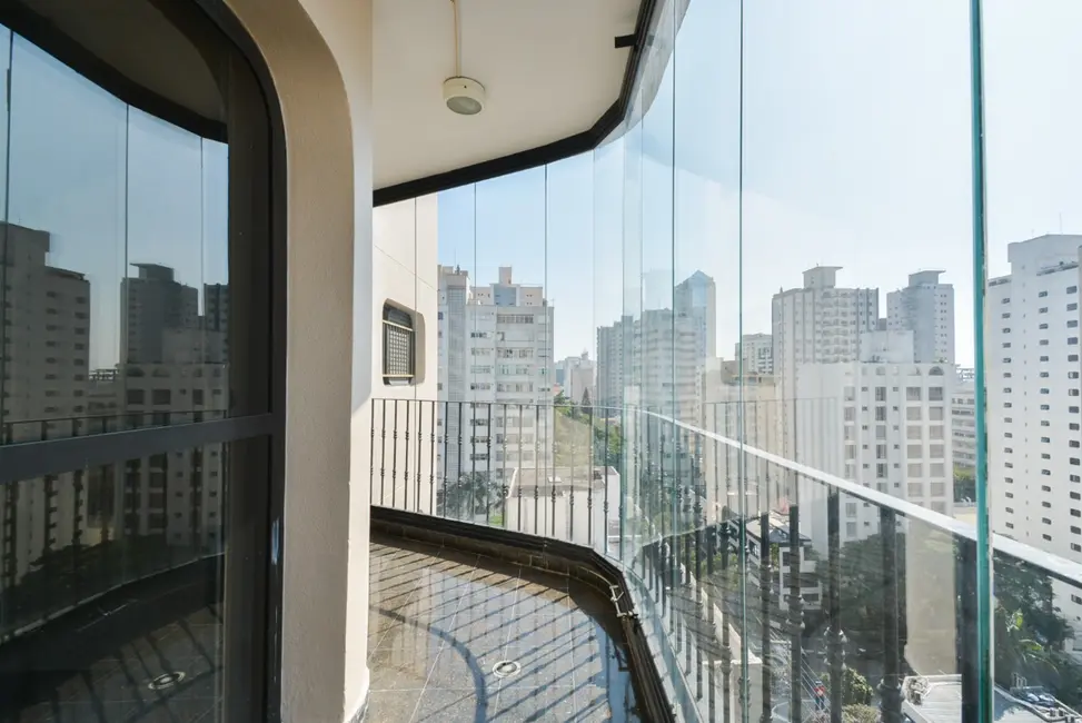 Apartamento com 3 quartos à venda, 195m2 em Aclimação, São Paulo - SP - imagem 7 Foto 7 de Apartamento com 3 quartos à venda, 195m2 em Aclimação, São Paulo - SP