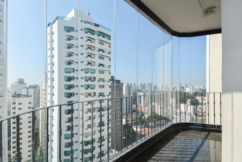 Apartamento com 3 quartos à venda, 195m2 em Aclimação, São Paulo - SP - imagem 9 Foto 9 de Apartamento com 3 quartos à venda, 195m2 em Aclimação, São Paulo - SP