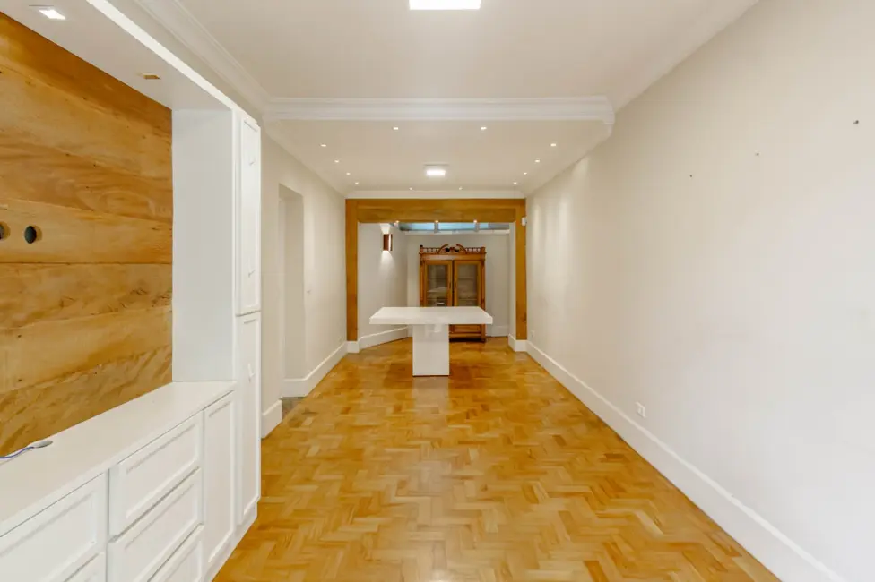 Casa com 4 quartos à venda, 160m2 em Jardim Europa, São Paulo - SP - imagem 1 Foto 1 de Casa com 4 quartos à venda, 160m2 em Jardim Europa, São Paulo - SP