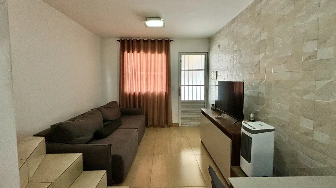 Foto 3 de Casa de Condomínio com 2 quartos à venda, 70m2 em Jaraguá, São Paulo - SP