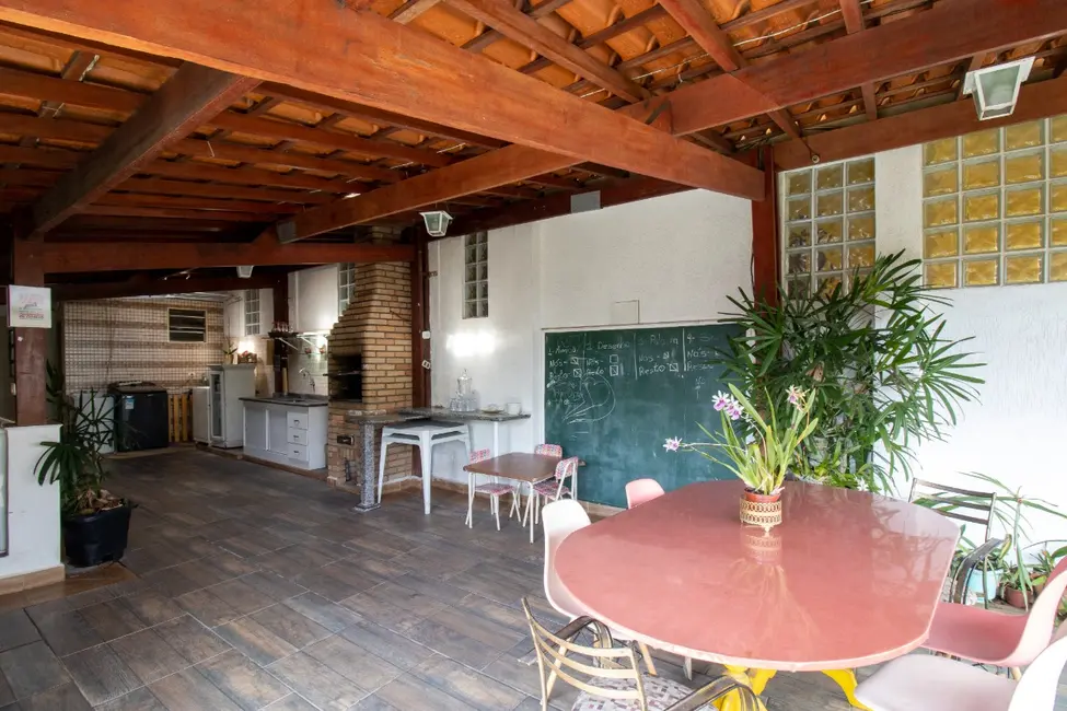 Foto 2 de Casa com 3 quartos à venda, 290m2 em Jaraguá, São Paulo - SP