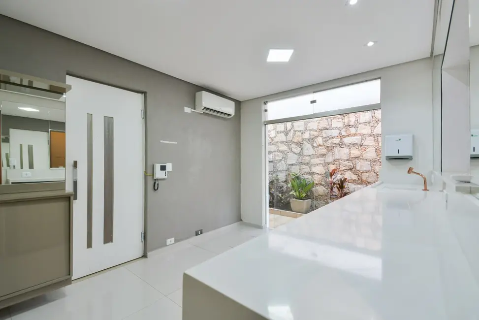 Foto 2 de Casa à venda, 109m2 em Mirandópolis, São Paulo - SP