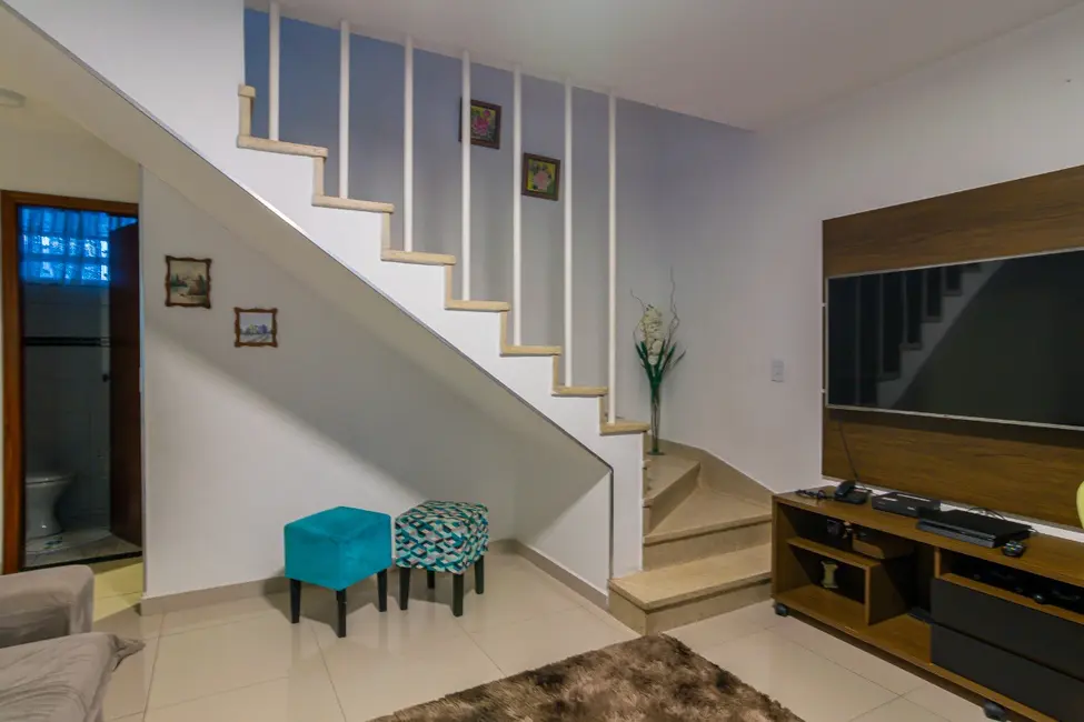 Foto 2 de Casa com 2 quartos à venda, 78m2 em Jardim Mangalot, São Paulo - SP