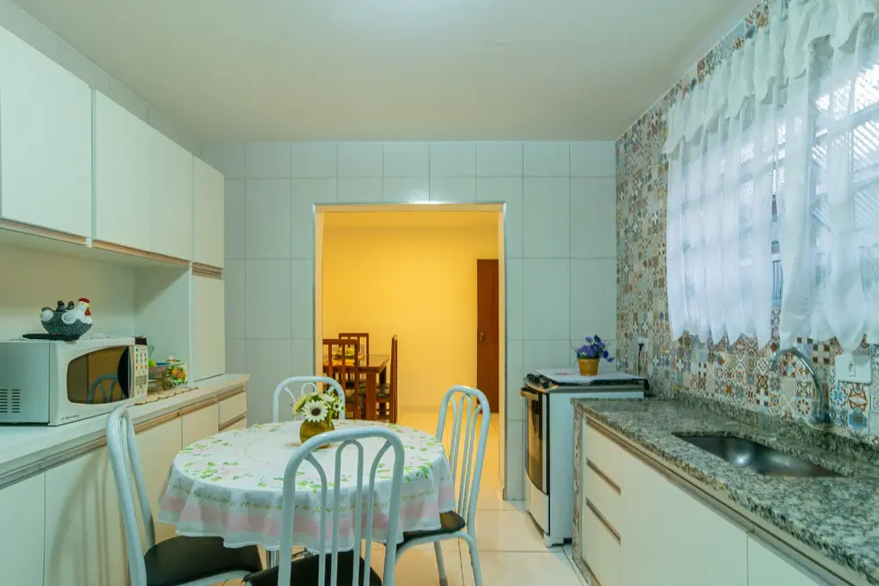 Foto 8 de Casa com 2 quartos à venda, 78m2 em Jardim Mangalot, São Paulo - SP