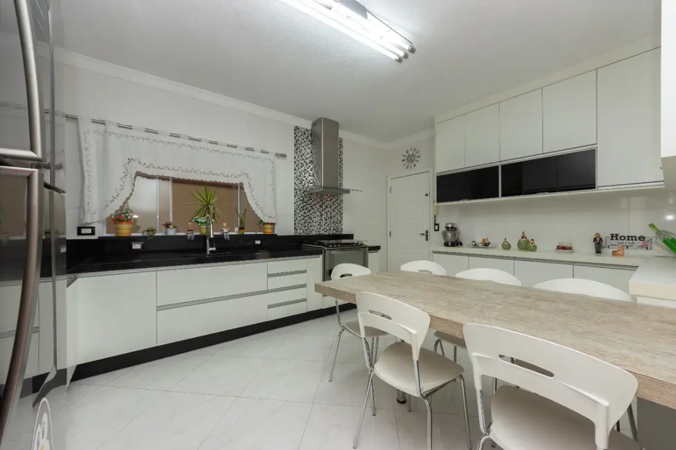 Foto 7 de Casa com 3 quartos à venda, 206m2 em Parque São Domingos, São Paulo - SP