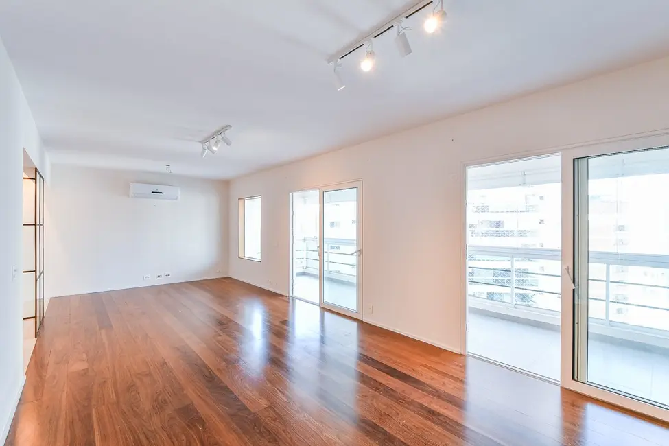 Apartamento com 3 quartos à venda, 138m2 em Vila Olímpia, São Paulo - SP - imagem 3 Foto 3 de Apartamento com 3 quartos à venda, 138m2 em Vila Olímpia, São Paulo - SP