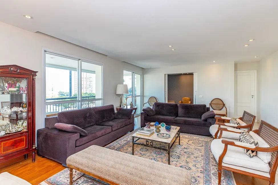 Apartamento com 3 quartos à venda, 251m2 em Campo Belo, São Paulo - SP - imagem 6 Foto 6 de Apartamento com 3 quartos à venda, 251m2 em Campo Belo, São Paulo - SP
