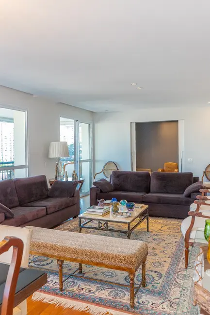 Apartamento com 3 quartos à venda, 251m2 em Campo Belo, São Paulo - SP - imagem 8 Foto 8 de Apartamento com 3 quartos à venda, 251m2 em Campo Belo, São Paulo - SP