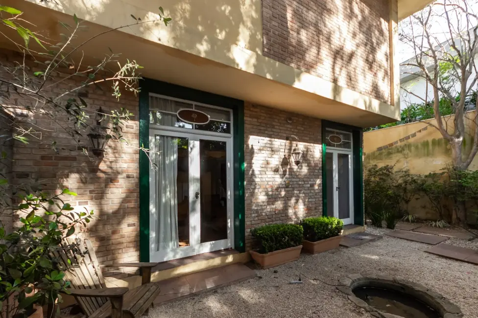 Foto 9 de Sobrado com 4 quartos à venda, 308m2 em Alto de Pinheiros, São Paulo - SP