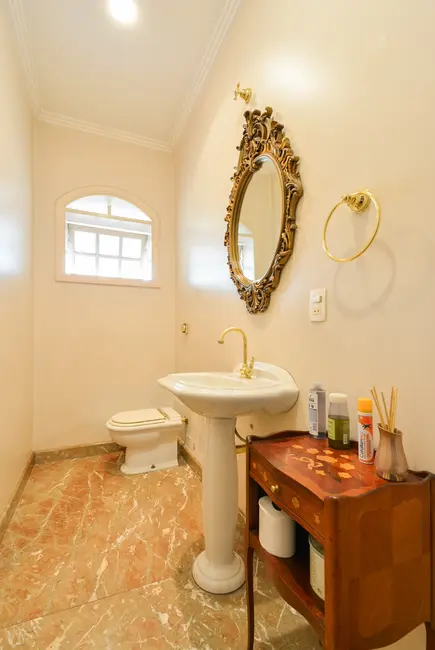 Casa de Vila com 4 quartos à venda, 450m2 em Caxingui, São Paulo - SP - imagem 8 Foto 8 de Casa de Vila com 4 quartos à venda, 450m2 em Caxingui, São Paulo - SP