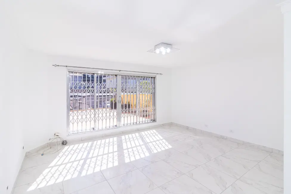 Foto 4 de Casa com 3 quartos à venda, 156m2 em Parque Maria Domitila, São Paulo - SP