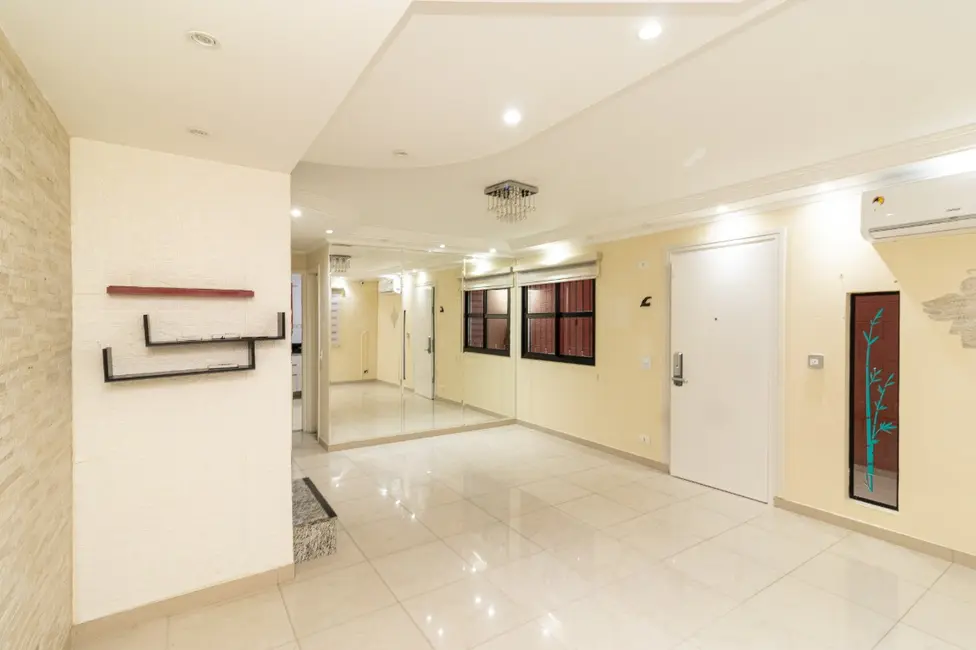 Sobrado com 3 quartos à venda, 100m2 em Conjunto Residencial Vista Verde, São Paulo - SP - imagem 3 Foto 3 de Sobrado com 3 quartos à venda, 100m2 em Conjunto Residencial Vista Verde, São Paulo - SP