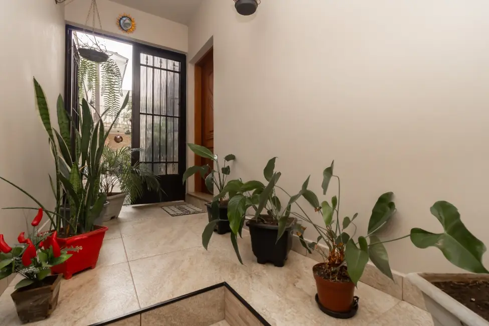 Foto 2 de Sobrado com 2 quartos à venda, 220m2 em Vila Canero, São Paulo - SP