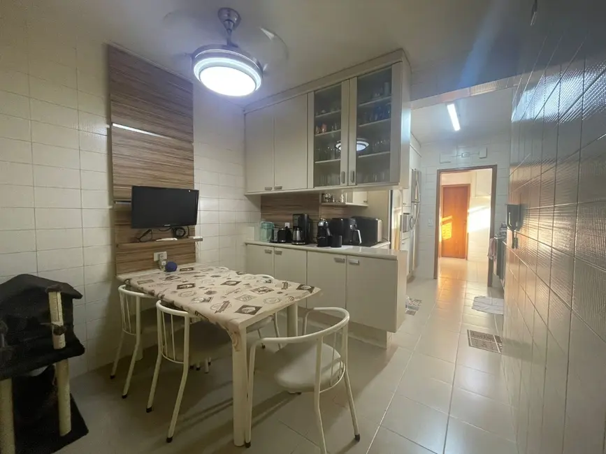 Apartamento com 3 quartos à venda, 165m2 em Vila Regente Feijó, São Paulo - SP - imagem 7 Foto 7 de Apartamento com 3 quartos à venda, 165m2 em Vila Regente Feijó, São Paulo - SP