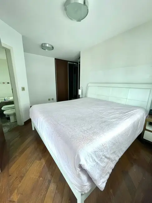 Foto 9 de Apartamento com 4 quartos à venda, 177m2 em Vila Mariana, São Paulo - SP