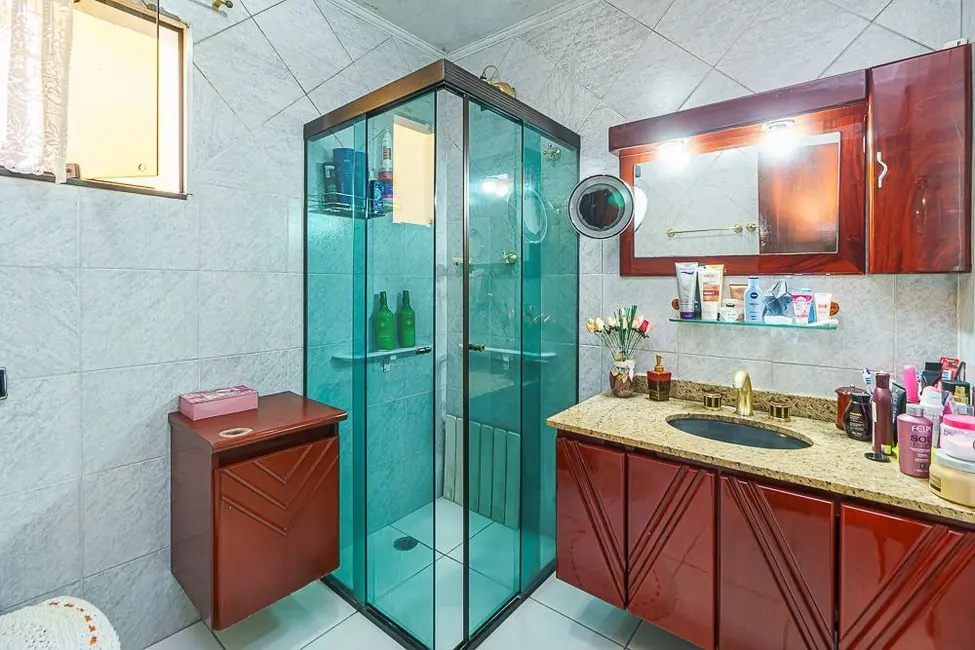 Foto 8 de Casa com 3 quartos à venda, 239m2 em Vila Mazzei, São Paulo - SP