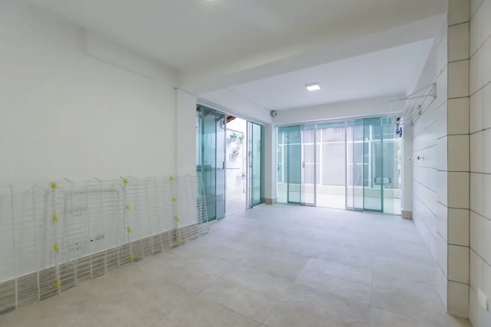 Sobrado com 3 quartos à venda, 270m2 em Cambuci, São Paulo - SP - imagem 7 Foto 7 de Sobrado com 3 quartos à venda, 270m2 em Cambuci, São Paulo - SP