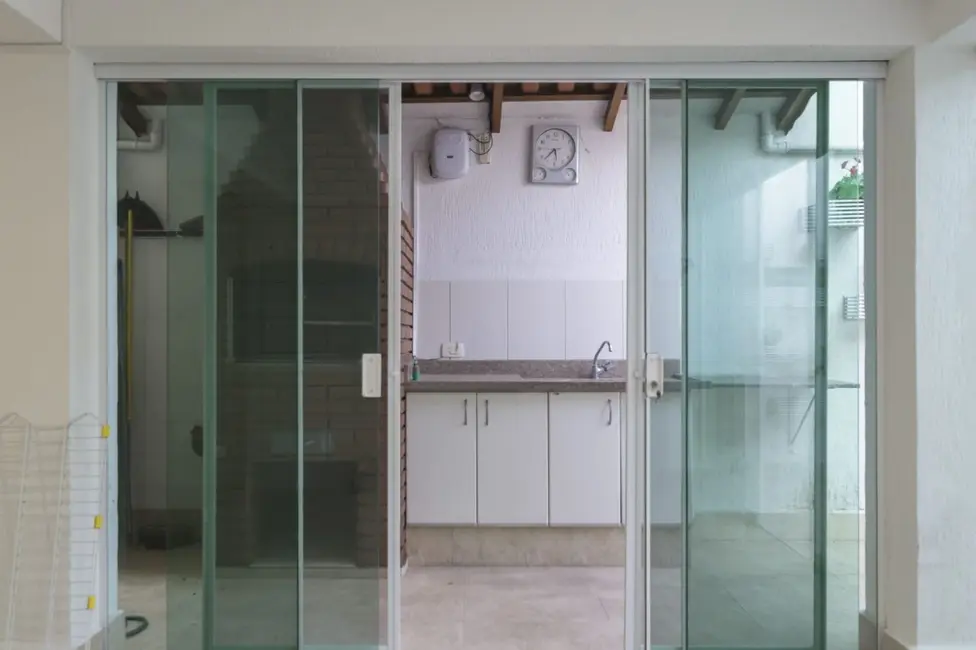 Sobrado com 3 quartos à venda, 270m2 em Cambuci, São Paulo - SP - imagem 8 Foto 8 de Sobrado com 3 quartos à venda, 270m2 em Cambuci, São Paulo - SP