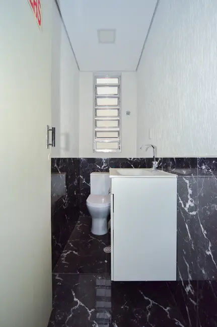 Sala Comercial à venda, 100m2 em Sé, São Paulo - SP - imagem 2 Foto 2 de Sala Comercial à venda, 100m2 em Sé, São Paulo - SP