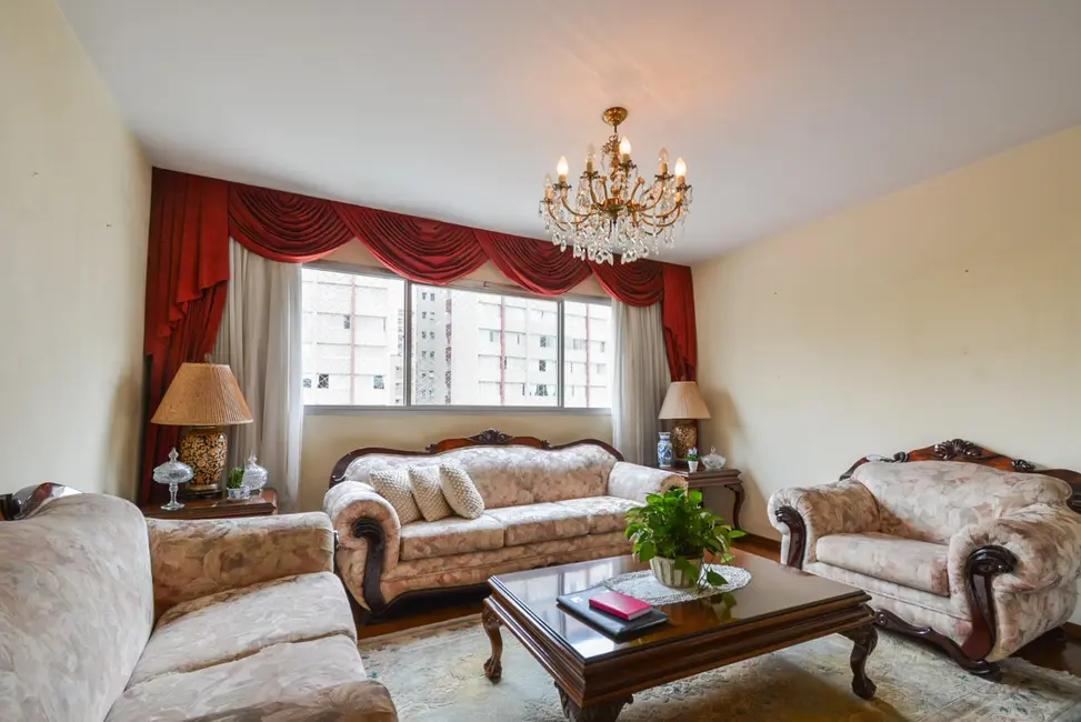 Apartamento com 3 quartos à venda, 204m2 em Indianópolis, São Paulo - SP - imagem 3 Foto 3 de Apartamento com 3 quartos à venda, 204m2 em Indianópolis, São Paulo - SP