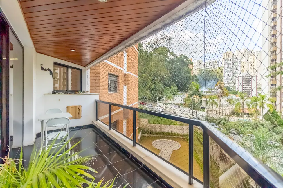 Apartamento com 3 quartos à venda, 220m2 em Vila Andrade, São Paulo - SP - imagem 9 Foto 9 de Apartamento com 3 quartos à venda, 220m2 em Vila Andrade, São Paulo - SP