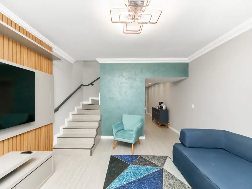 Casa com 3 quartos à venda, 300m2 em Parque Colonial, São Paulo - SP - imagem 1 Foto 1 de Casa com 3 quartos à venda, 300m2 em Parque Colonial, São Paulo - SP