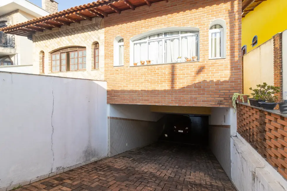 Foto 2 de Sobrado com 3 quartos à venda, 275m2 em Jardim Regina, São Paulo - SP